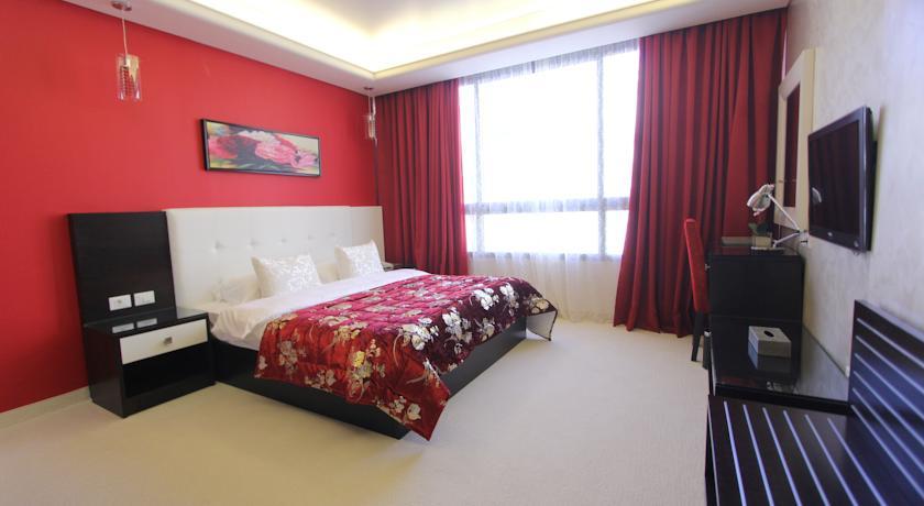Duroy Hotel Beiroet Buitenkant foto